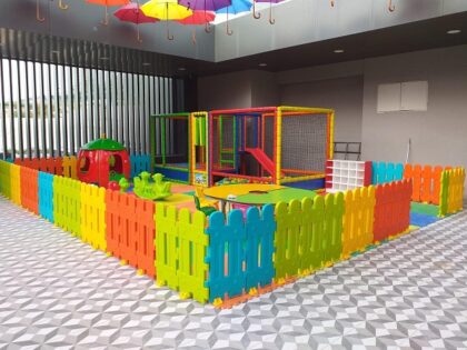 Trambolinli Top Havuzu Oyun Seti KD-745